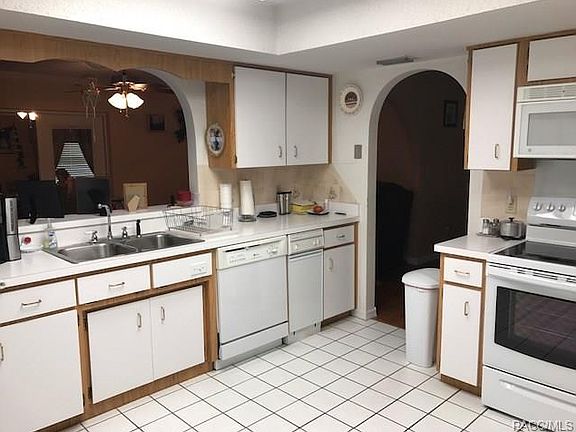 4th image of 7948 N Pocono Dr