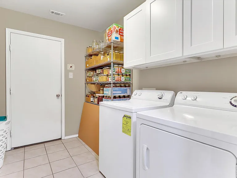 1713 Megan Creek Dr — Photo 4