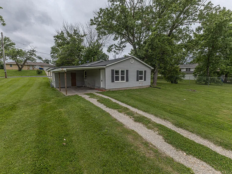 2501 Calico Ln — Photo 2
