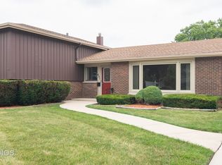 431 N Regal Ct, Addison, IL 60101
