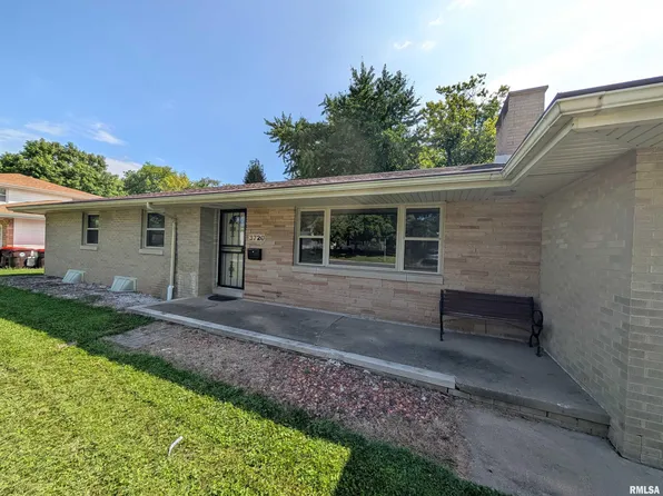 3720 N Saint Michael Ave, Peoria, IL 61615