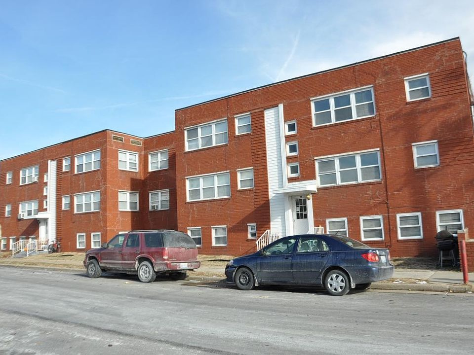 Front of Apartment Complex