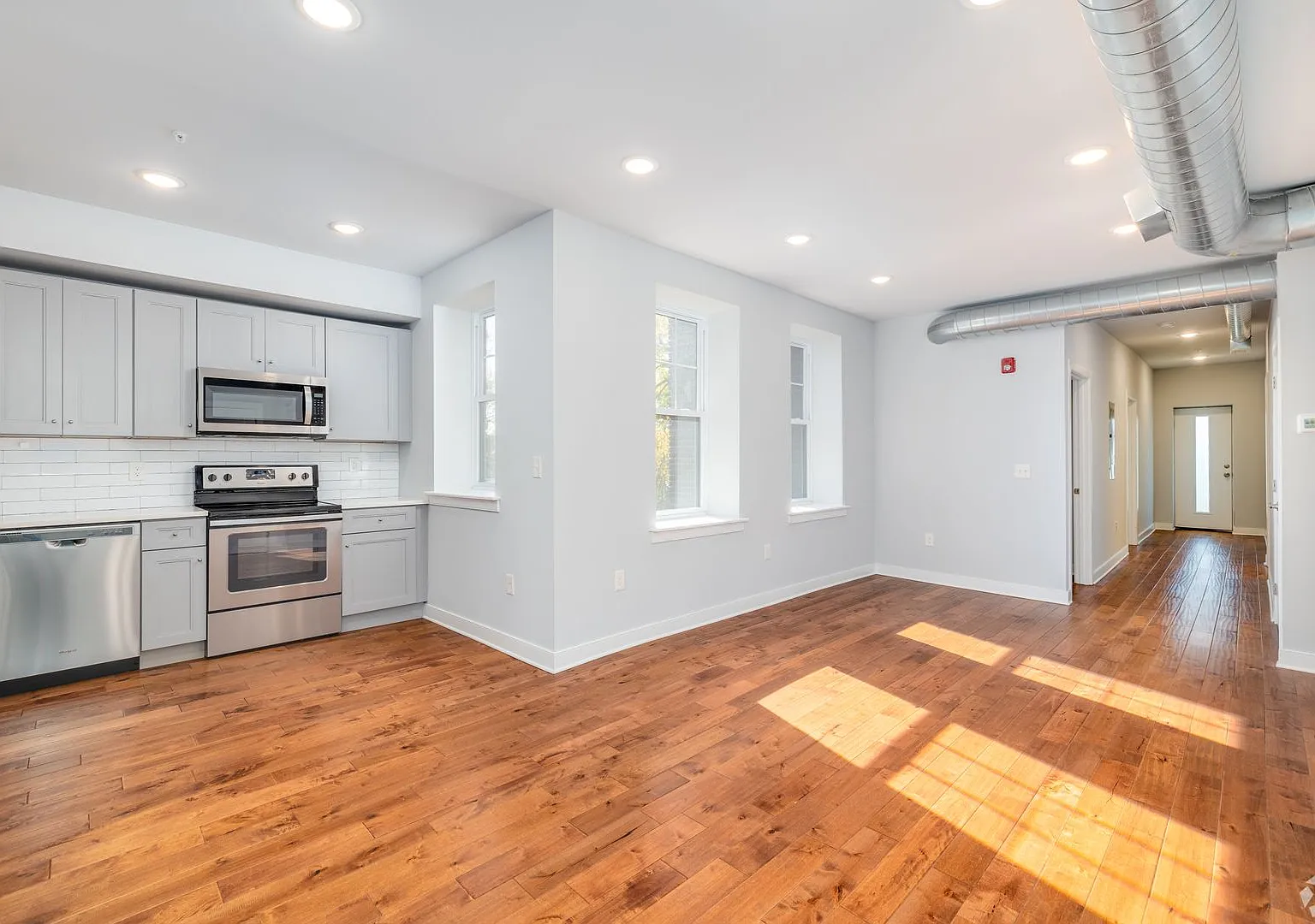 6090 Drexel Road — Photo 4