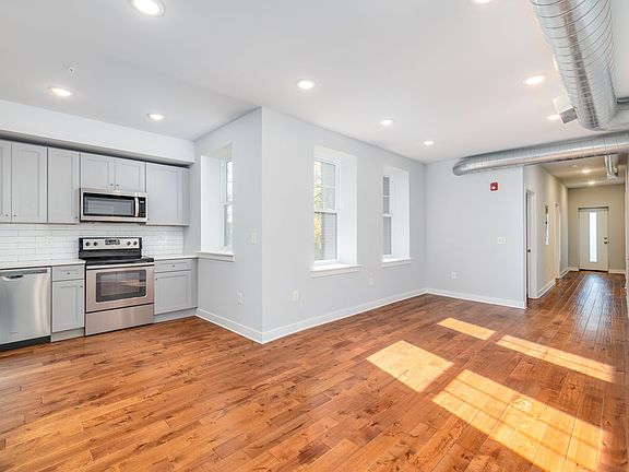 4th image of 6090 Drexel Rd #8