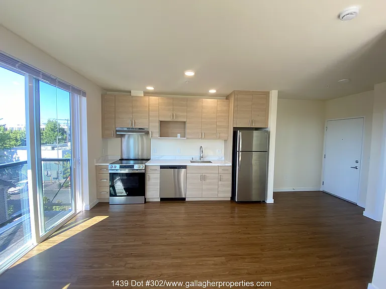 1439 NW 60th St #302BALLARD — Photo 4