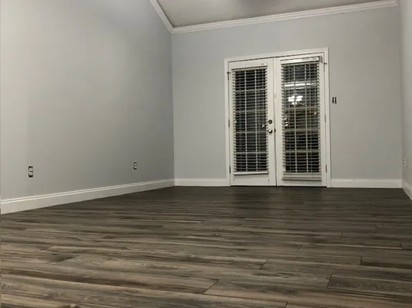 1055 Baxter St, Athens, GA 30606