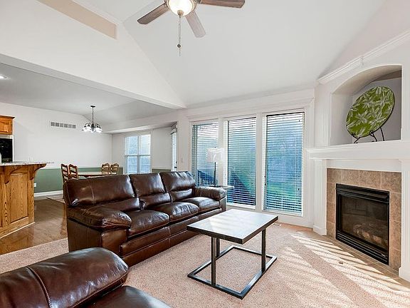 5th image of 1601 Bernadine Dr