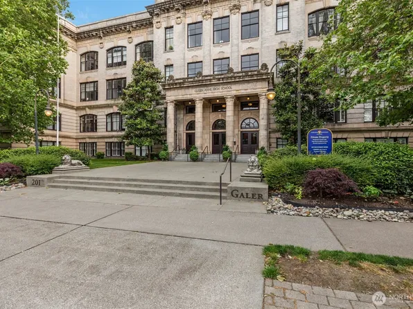 201 Galer Street #320, Seattle, WA 98109