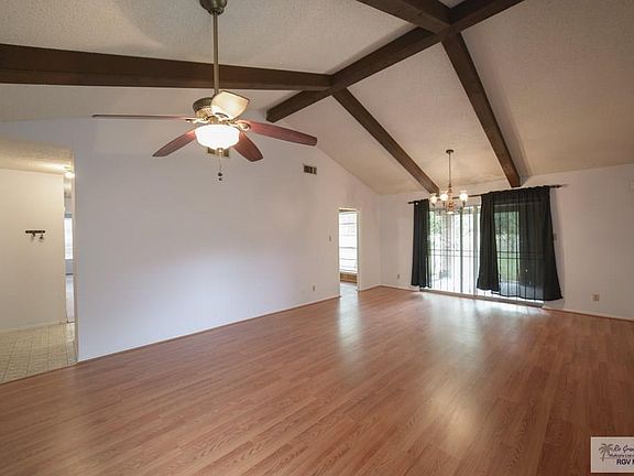 5th image of 125 Catherine Ln
