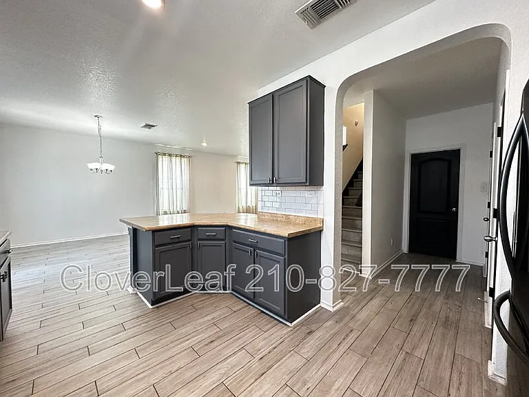 2606 Bluff Xing — Photo 12