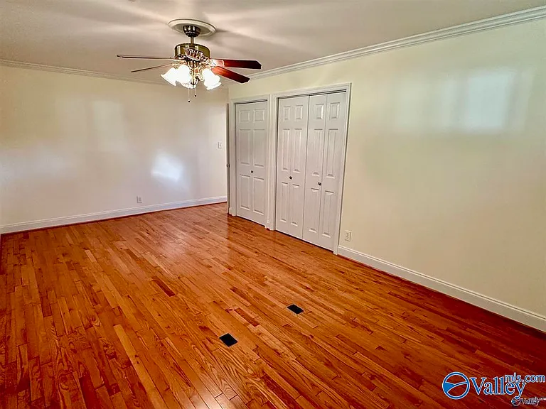 8613 Camille St — Photo 11