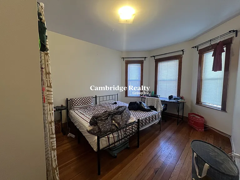 346 Faneuil St #2T — Photo 6