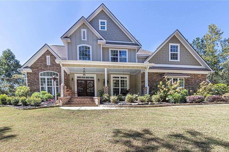 1st image of 424 Lee Road 2204