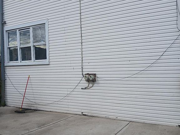 2nd image of 1421 N Austin Blvd