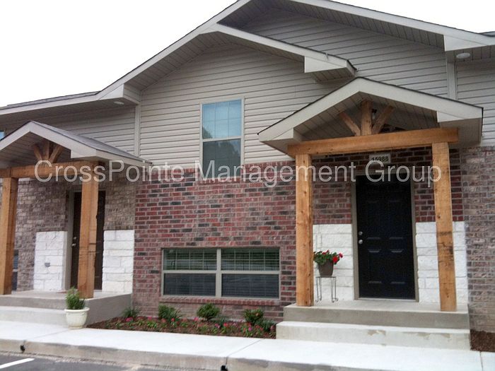 1st image of 18009 Loring Ln