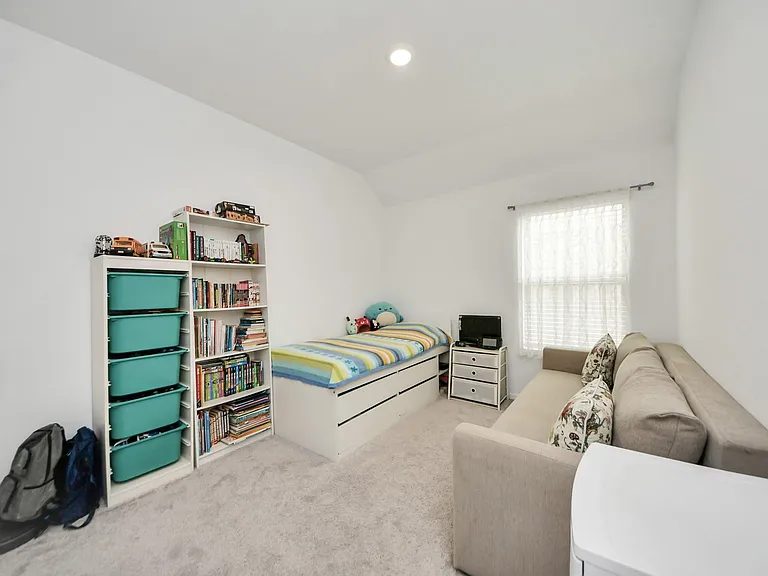 21927 Citrus Grove Ct — Photo 38