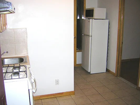 Rented by AWC Real Estate | media 6