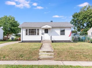 124 Riverside Dr, Montgomery, IL 60538