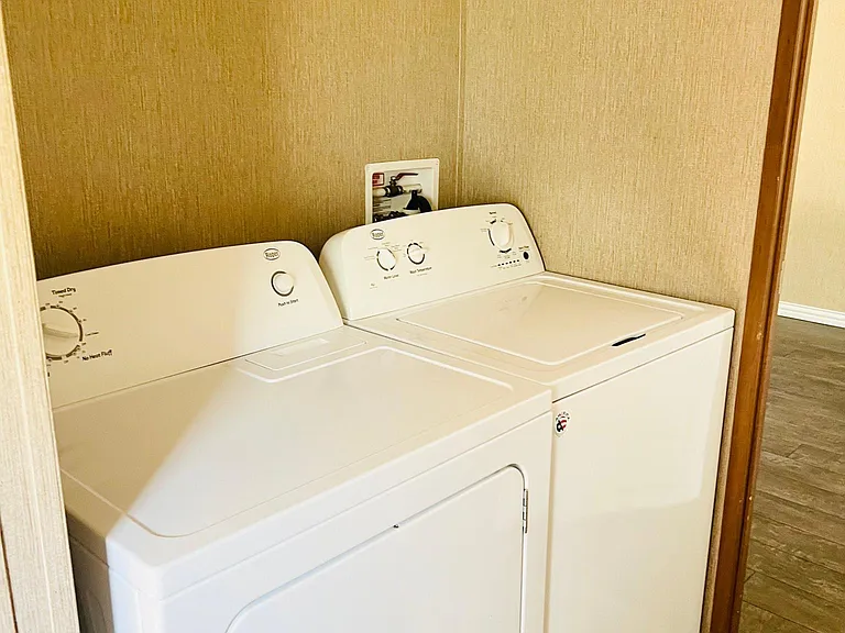 Full Size Washer/Dryer