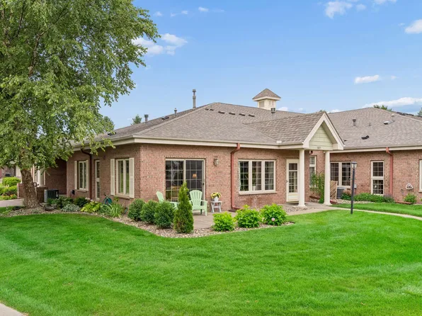 1825 Hunter Hill Rd, Hudson, WI 54016