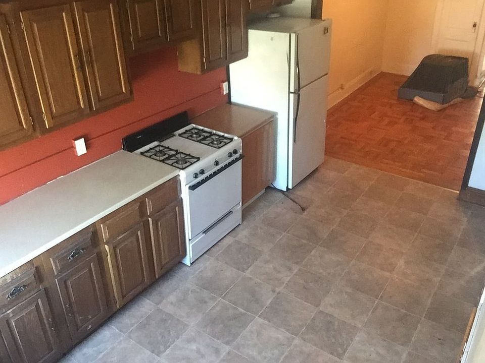 1st image of 33-51 Vernon Blvd #1F