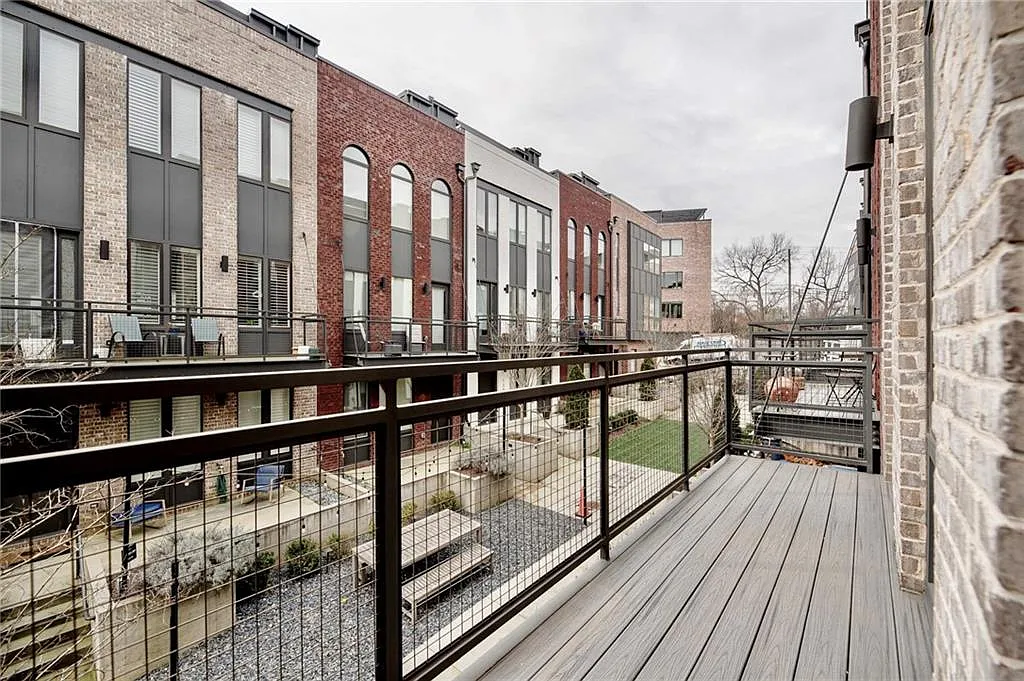 3 bed, 3.5 bath, 2277 sqft, $4,500 — Photo 1