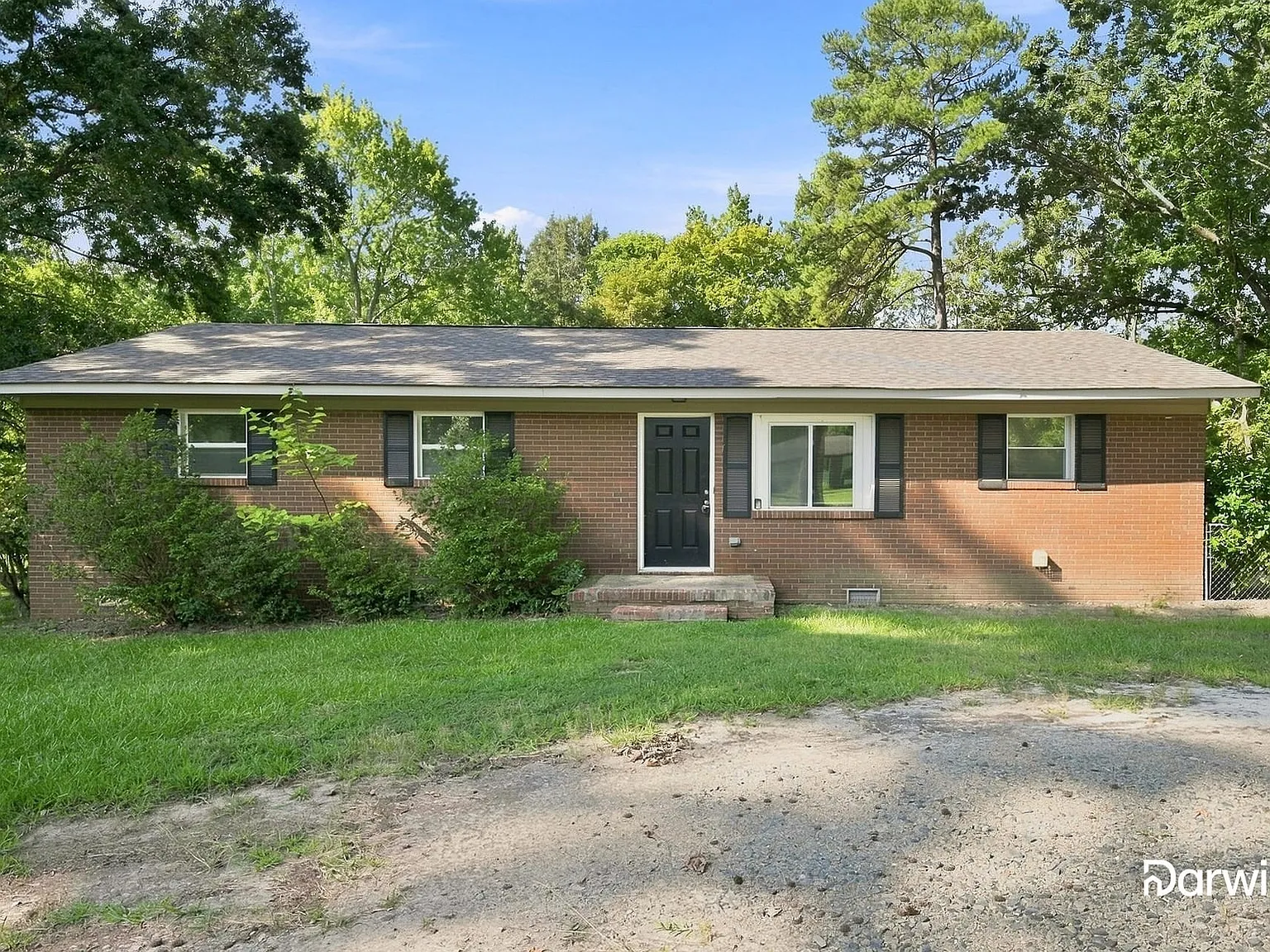 3 bed, 1.5 bath, 1326 sqft, $1,725 — Photo 1