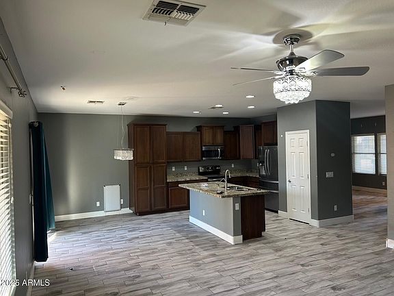 5th image of 38242 N ARMADILLO Drive