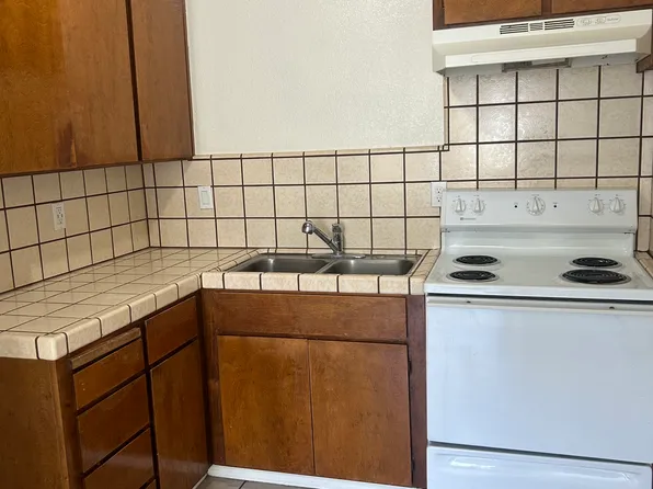 1491 Sunnyslope Rd #2, Hollister, CA 95023