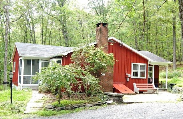 1st image of 114 Wood Hill Ln