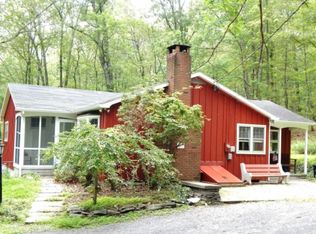 114 Wood Hill Ln, East Stroudsburg, PA 18301