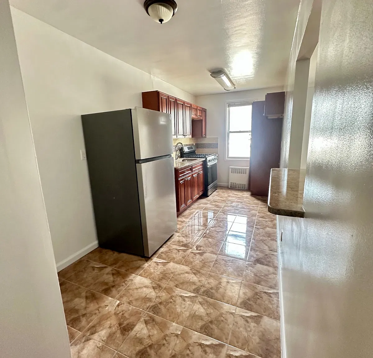 1 bed, 1.0 bath, 1025 sqft, $2,830 — Photo 3