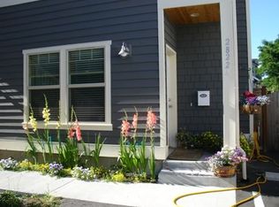 2822 SW Adams St #A, Seattle, WA 98126