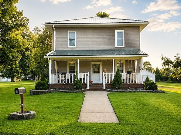 5 W Mill St, Sugar Grove, PA 16350