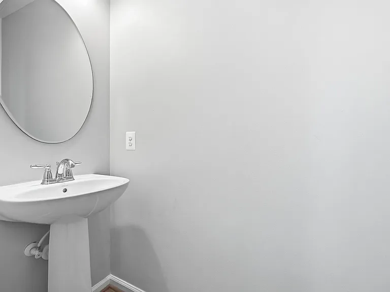 7833 Wormans Mill Rd — Photo 26
