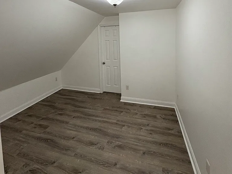 24 Somme St #3 — Photo 11
