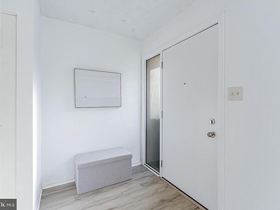 3rd image of 12154 Captiva Ct