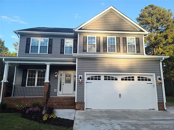 2nd image of 10228 Heritage Lane Gln