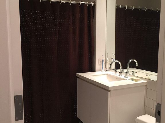 5th image of 56 Pine St APT 5D