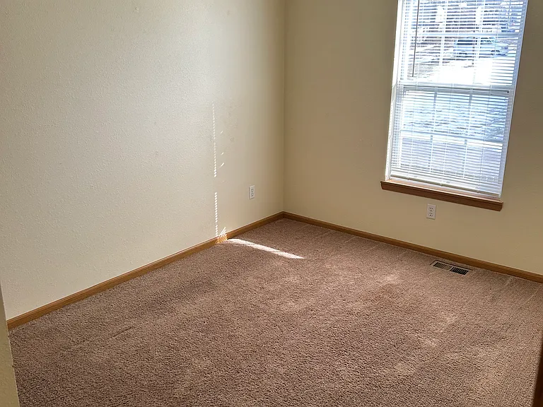 400 W McPherson St #C — Photo 19
