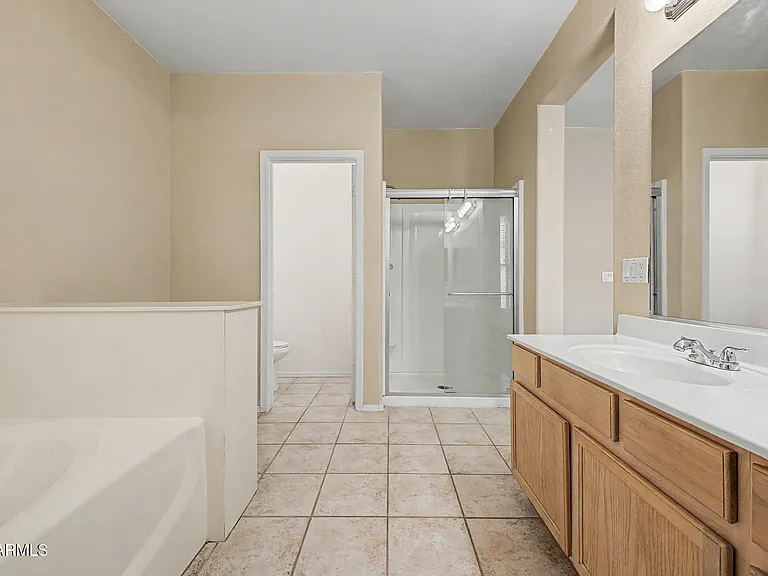 6622 W Golden Ln — Photo 22