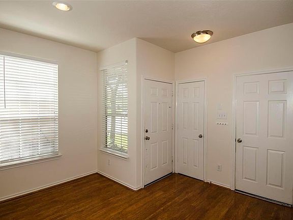4th image of 17514 Olympic Park Ln