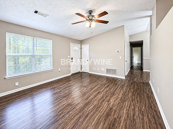 5th image of 7632 Ward Ln