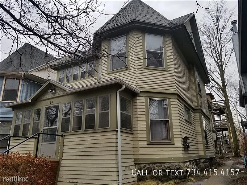 118 N State St — Photo 2