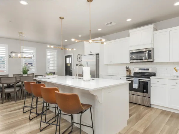 3980 S Jackson Dr Unit 6, Washington, UT 84780