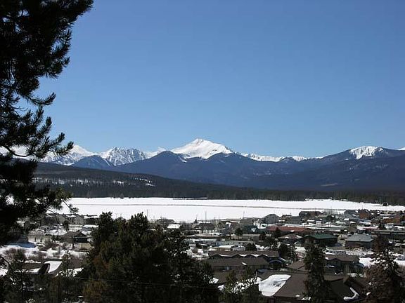 3rd image of 510 Wapiti Drive