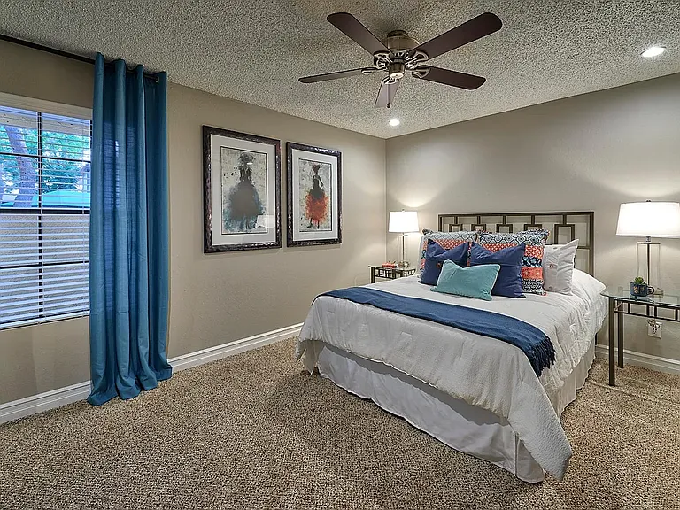 Villagio Furnished Apartments — Photo 6