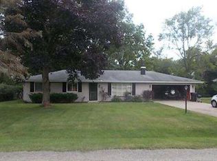 133 Patterson Dr, East Peoria, IL 61611