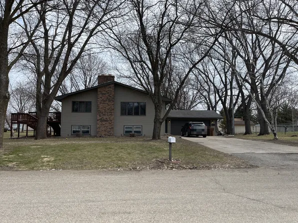 1632 N 6th St, Montevideo, MN 56265
