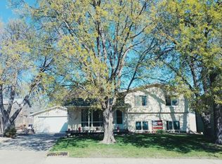 1206 N Grand Ave, Pierre, SD 57501